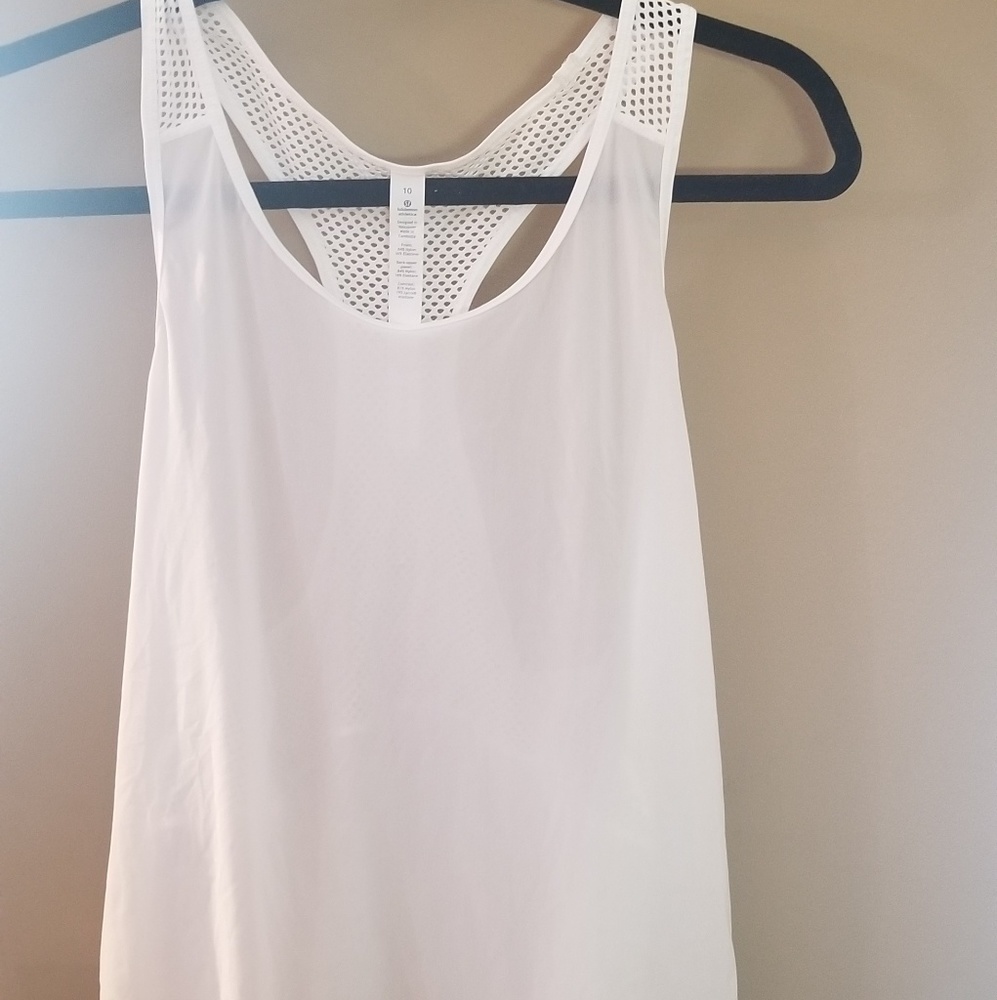 Lululemon tank